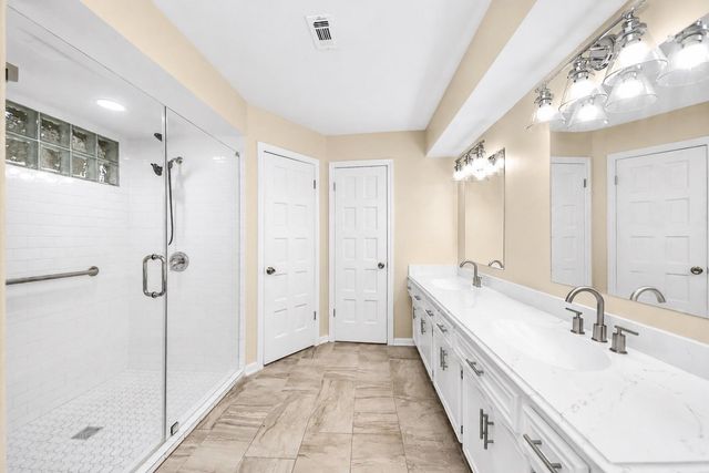 13407 Vestavia Court, Houston, TX 77069