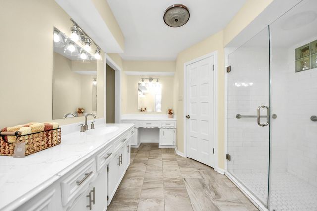 13407 Vestavia Court, Houston, TX 77069