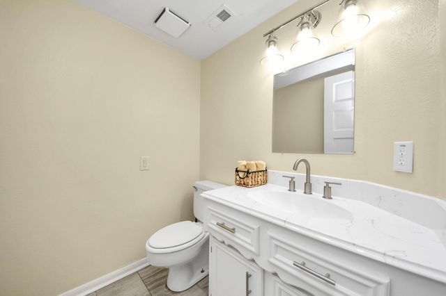 13407 Vestavia Court, Houston, TX 77069