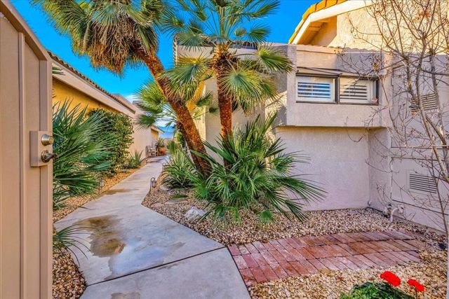 41 Verde Way, Palm Desert, CA 92260