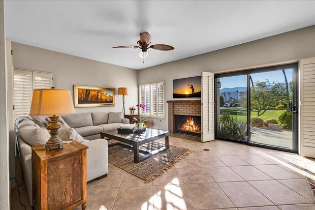 41 Verde Way, Palm Desert, CA 92260