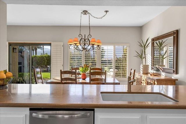 41 Verde Way, Palm Desert, CA 92260