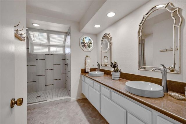 41 Verde Way, Palm Desert, CA 92260