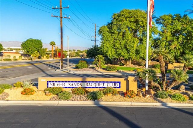 41 Verde Way, Palm Desert, CA 92260