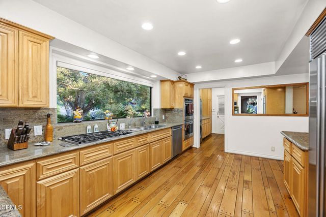 1304 Padres Trail, La Canada Flintridge, CA 91011