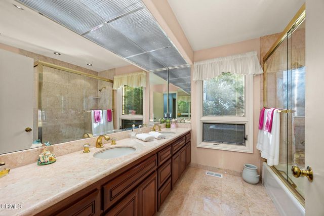 1304 Padres Trail, La Canada Flintridge, CA 91011