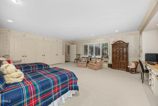 1304 Padres Trail, La Canada Flintridge, CA 91011