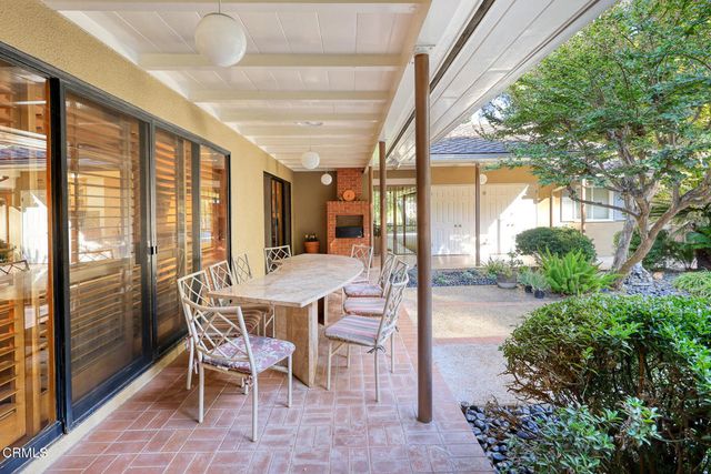 1304 Padres Trail, La Canada Flintridge, CA 91011