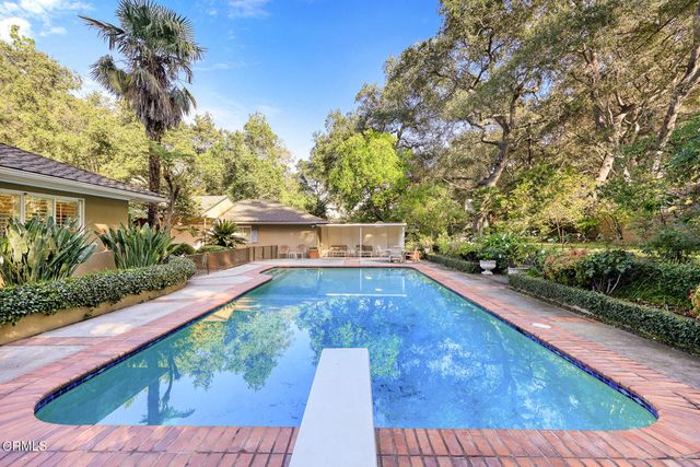 1304 Padres Trail, La Canada Flintridge, CA 91011