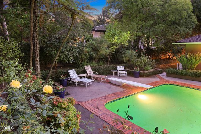 1304 Padres Trail, La Canada Flintridge, CA 91011