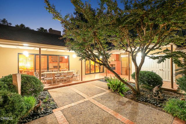 1304 Padres Trail, La Canada Flintridge, CA 91011