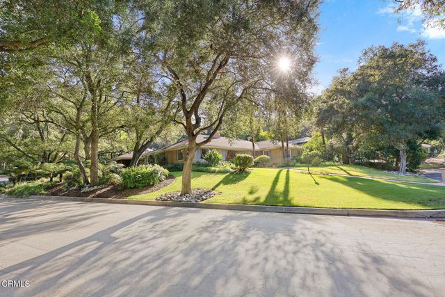 1304 Padres Trail, La Canada Flintridge, CA 91011