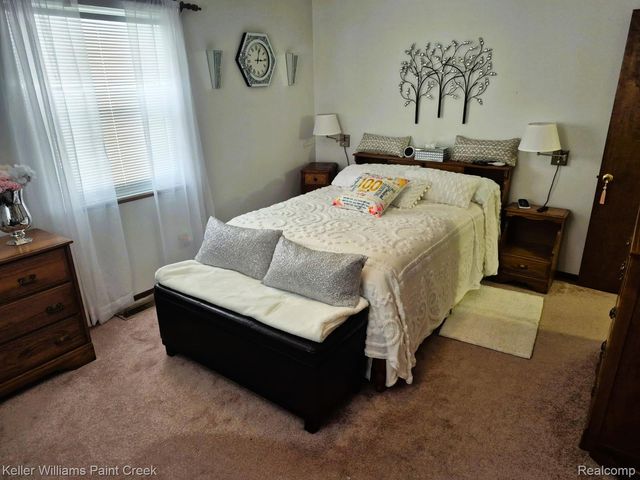 6373 Hall Road, Almont Township, MI 48428