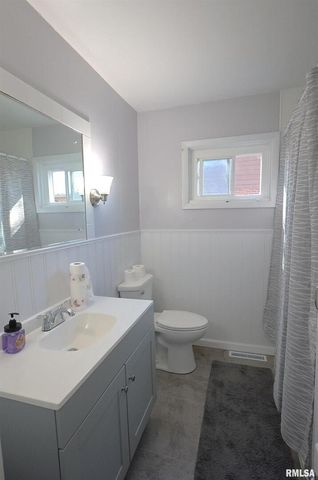 11 RIDGE Road, Centralia, IL 62801