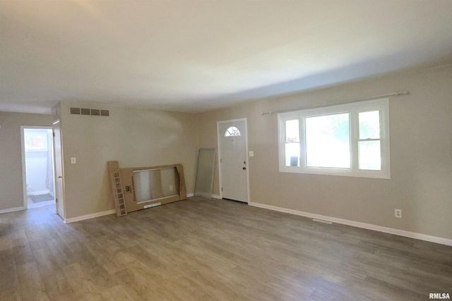 11 RIDGE Road, Centralia, IL 62801