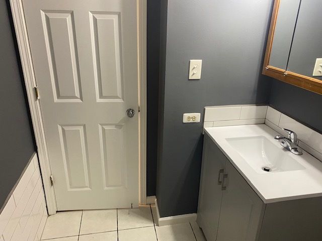 143 W Elk Trail 342, Carol Stream, IL 60188