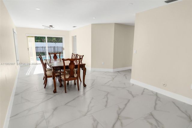 652 NW 133rd Dr, Plantation, FL 33325