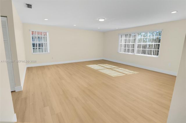 652 NW 133rd Dr, Plantation, FL 33325