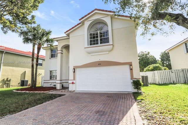 652 NW 133rd Dr, Plantation, FL 33325