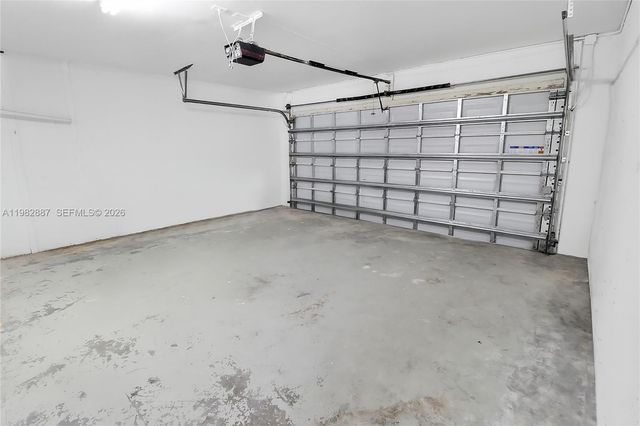 652 NW 133rd Dr, Plantation, FL 33325