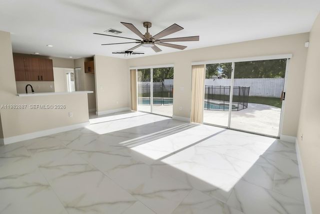 652 NW 133rd Dr, Plantation, FL 33325