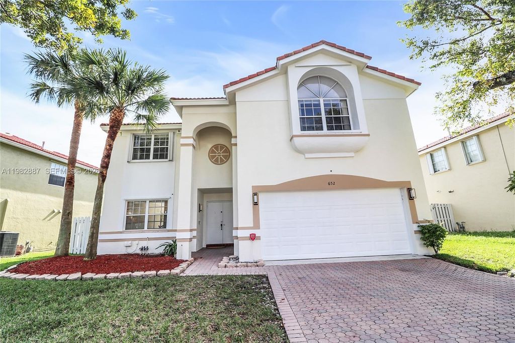 652 NW 133rd Dr, Plantation, FL 33325