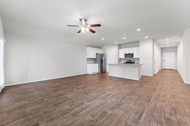 5947 Dovershire Bluff Way, Spring, TX 77389