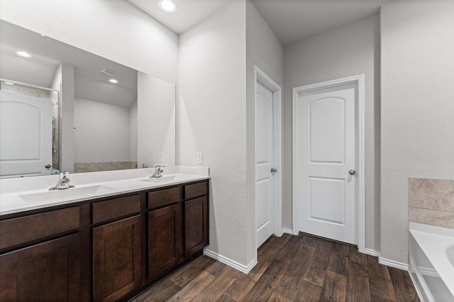 5947 Dovershire Bluff Way, Spring, TX 77389