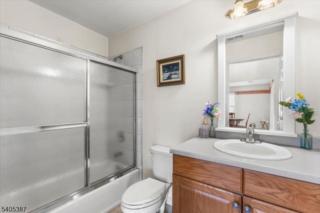 276 Wild Cat Rd, Franklin Boro, NJ 07416