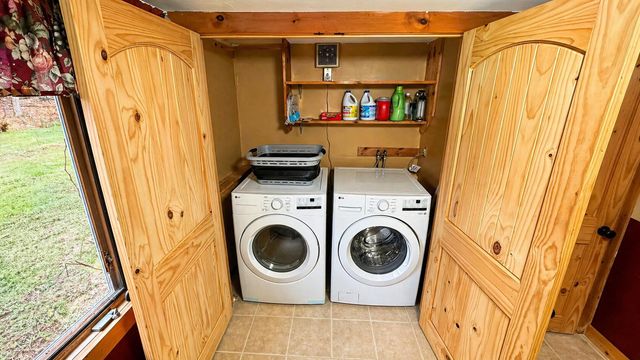 1993 Garnet Lake Road N, Johnsburg, NY 12843
