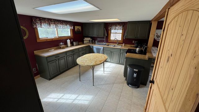 1993 Garnet Lake Road N, Johnsburg, NY 12843