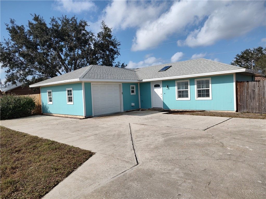 334 15th Street SW, Vero Beach, FL 32962
