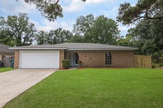 92 Sparrow Way, Beaumont, TX 77707