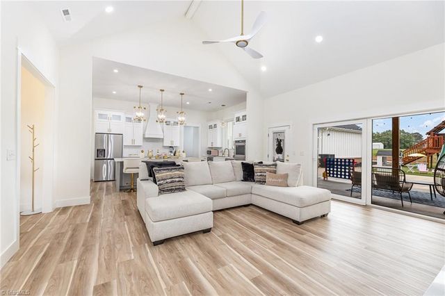 138 Arthur Needham Road, Pilot Mountain, NC 27041