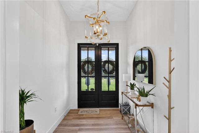 138 Arthur Needham Road, Pilot Mountain, NC 27041