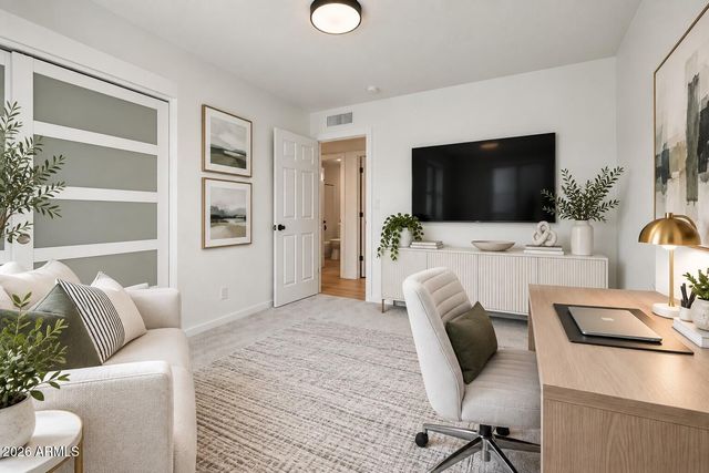 4030 W GLENDALE Avenue, Phoenix, AZ 85051