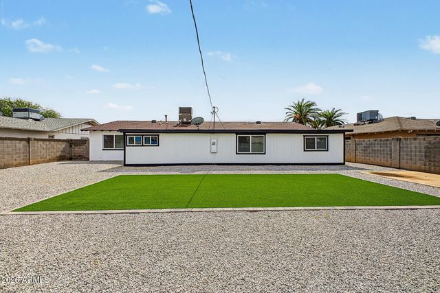 4030 W GLENDALE Avenue, Phoenix, AZ 85051
