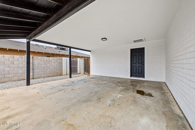 4030 W GLENDALE Avenue, Phoenix, AZ 85051