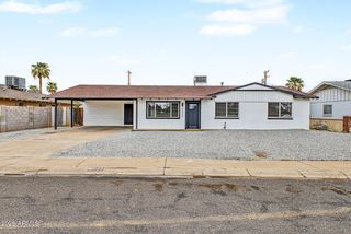 4030 W GLENDALE Avenue, Phoenix, AZ 85051
