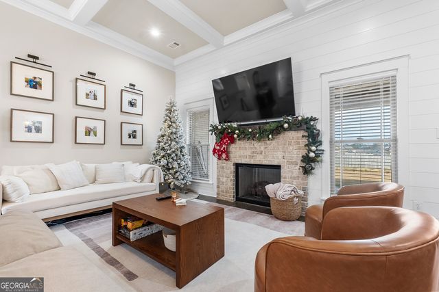 105 Woodwinds Court, Kathleen, GA 31047