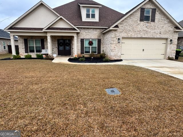 105 Woodwinds Court, Kathleen, GA 31047