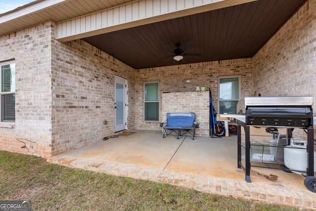 105 Woodwinds Court, Kathleen, GA 31047