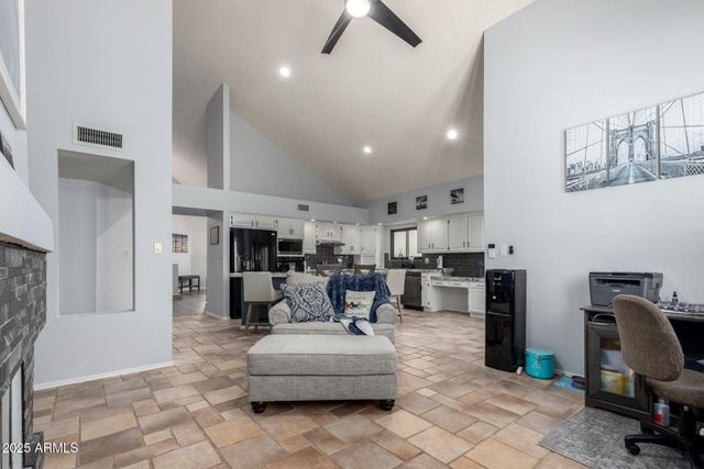 18666 N 70TH Drive, Glendale, AZ 85308