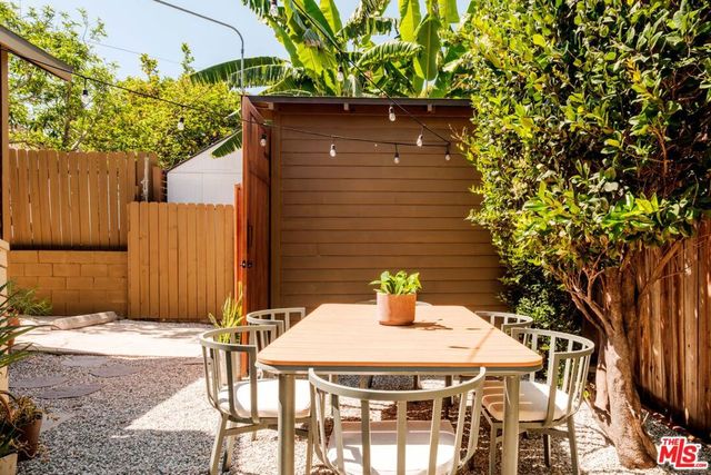643 N Vendome Street, Los Angeles, CA 90026