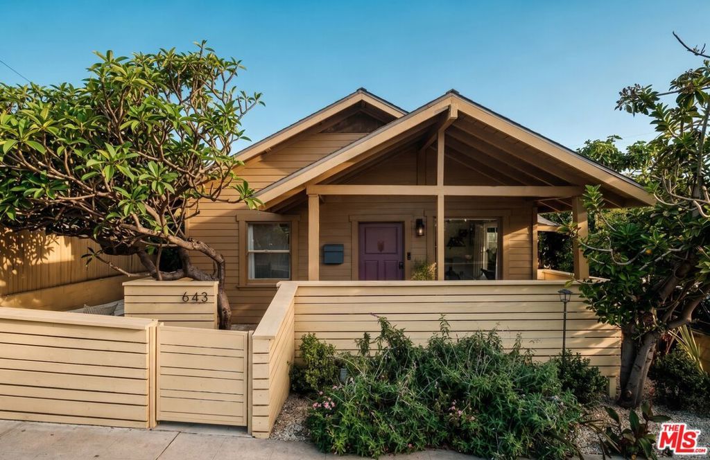 643 N Vendome Street, Los Angeles, CA 90026