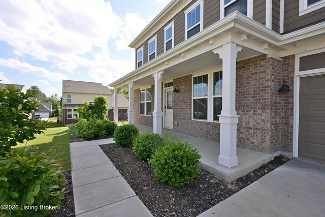 15806 Stonehouse Ct, Louisville, KY 40245