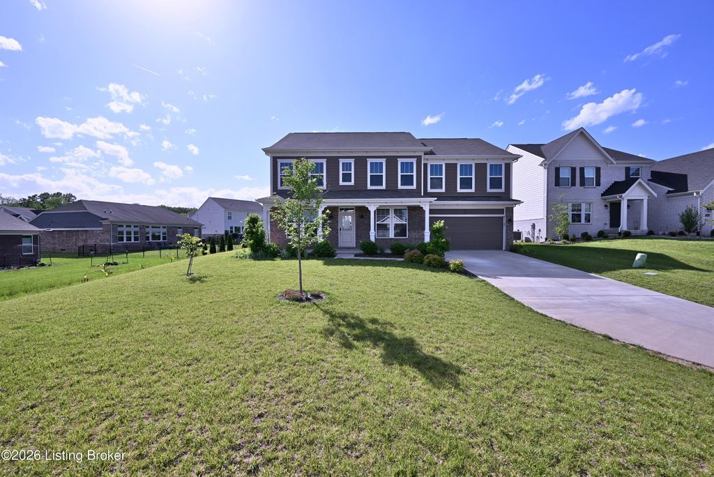 15806 Stonehouse Ct, Louisville, KY 40245