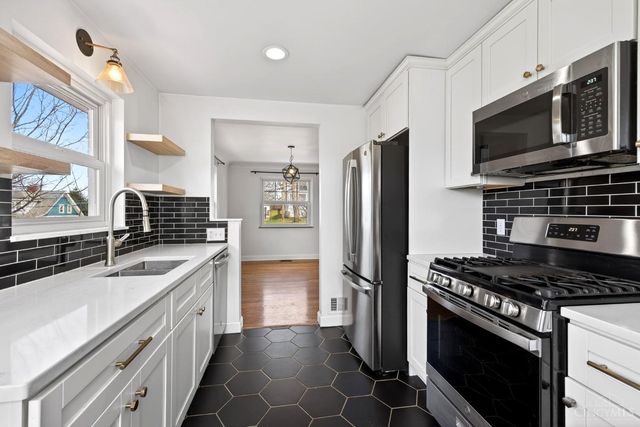 2133 Ronaldson Avenue, Cincinnati, OH 45230