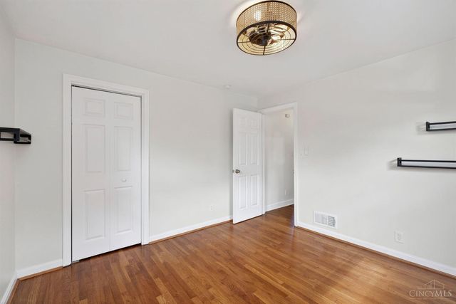 2133 Ronaldson Avenue, Cincinnati, OH 45230