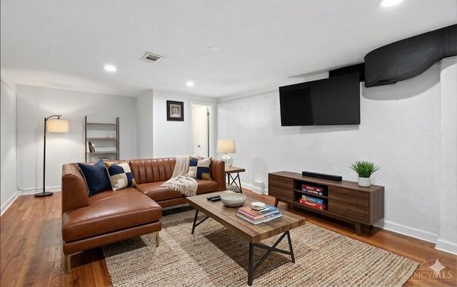 2133 Ronaldson Avenue, Cincinnati, OH 45230